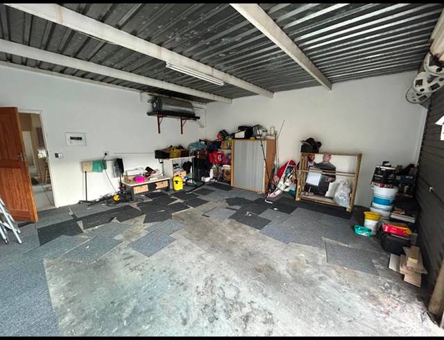 3 BEDROOM PROPERTY TO RENT IN HALFWAY GARDENS